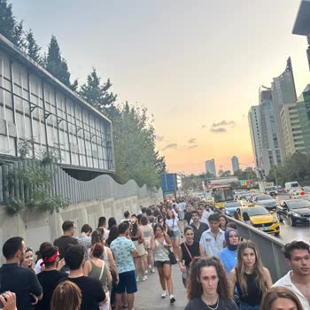 Biletini Al'dan Aldığım Golden Circle Biletlerle Organizasyon Sorunları Ve Güvenlik Eksikliği Nedeniyle Hayal Kırıklığı