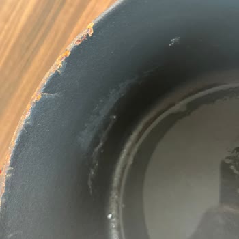 Gallery Crystal Yeni Alınan Döküm Tencerede Beklenmedik Paslanma Sorunu