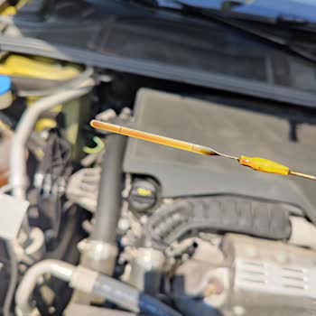 Yetkili Serviste Yapılan Bakım Sonrası Araçta Titreşim Ve Fazla Yağ Sorunu