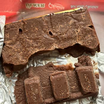 Aldığım Ülker Çikolatanın Beklenmedik Bozuk Hali Şaşırttı