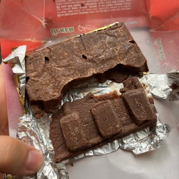 Aldığım Ülker Çikolatanın Beklenmedik Bozuk Hali Şaşırttı