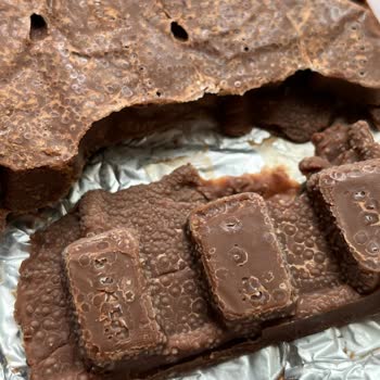 Aldığım Ülker Çikolatanın Beklenmedik Bozuk Hali Şaşırttı