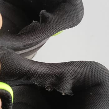 Lescon Ayakkabıda Kısa Sürede Yırtılma Ve Kullanıcı Hatası Denilmesi