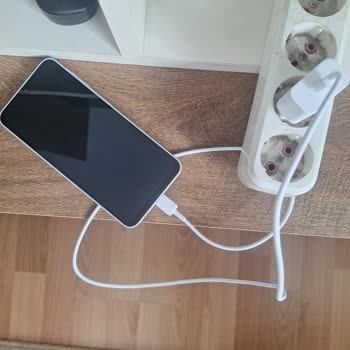 Yeni Alınan Samsung Galaxy A16 Şarj Sorunu Çözülmüyor