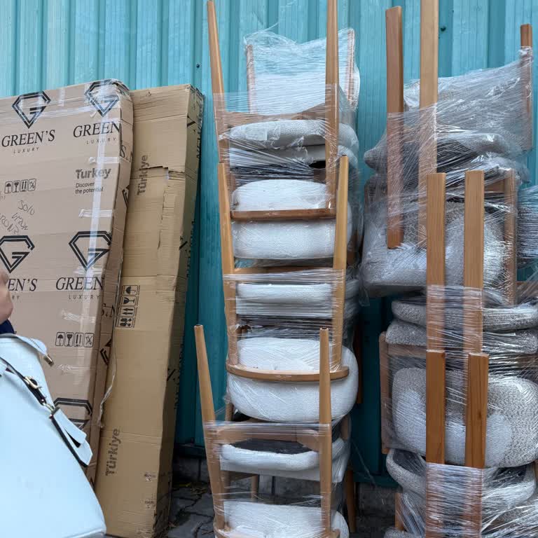 Sipariş Edilen Mobilyaların Teslim Edilmemesi Ve Mağazada Kötü Muamele