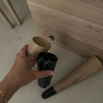 TV Ünitesi Ayakları Sürekli Kırılıyor, Kaliteli Parça Ve Ücretsiz Değişim Talebi