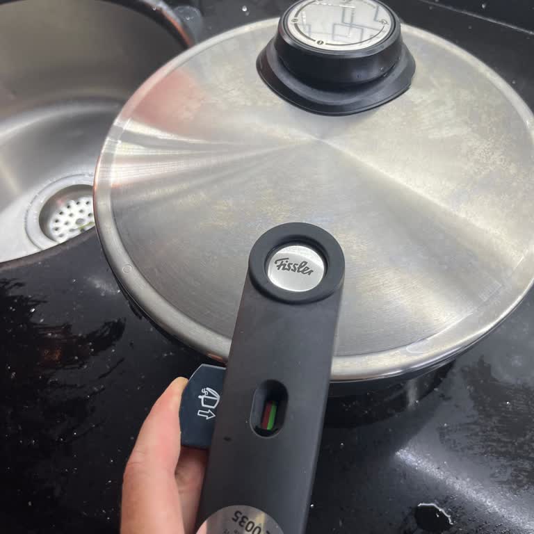 Fissler Düdüklü Tencere Kapağı Açılmıyor, Müşteri Hizmetlerinden Yanıt Alamıyorum