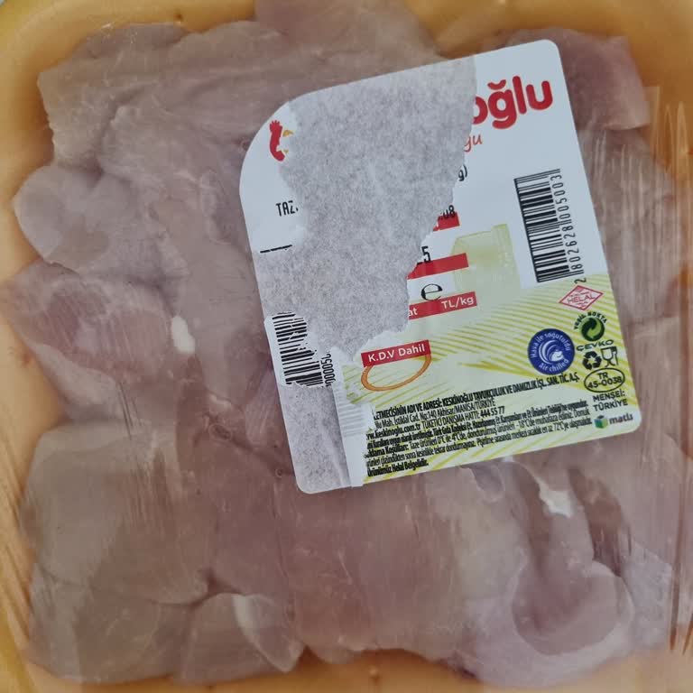 Son Tüketim Tarihi Yırtık Tavuk Ve İlgisiz Müşteri Hizmeti