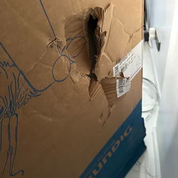 Hasarlı Buzdolabı Teslimatı Ve 17 Gündür Çözülmeyen İade Süreci