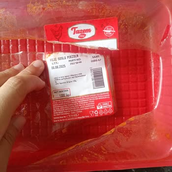 Tazem Piliçte Çok Sayıda Tüy Vardı!