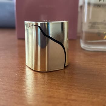 Zara Korupark’tan Aldığım Parfüm Kapağı Kırık Çıktı