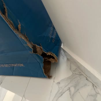 Hepsijet XL Taşıma Ekibinin Davranışları Ve Hasarlı Ürün Teslimatı Nedeniyle Yaşanan Mağduriyet