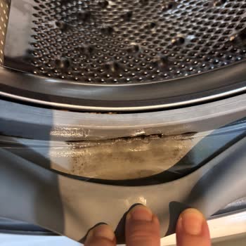 Küflü Lastik Takıldı, Ekstra Ücret İsteniyor Ve Makine Gürültülü