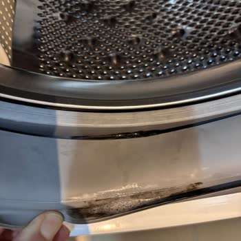 Küflü Lastik Takıldı, Ekstra Ücret İsteniyor Ve Makine Gürültülü