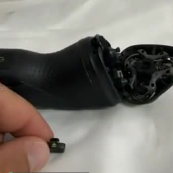 Philips Traş Makinesinin Açma Düğmesini Bulamıyorum!