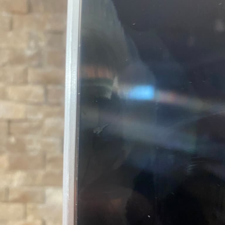 Samsung TV Ekranı Kolayca Kırıldı Yüksek Onarım Ücreti Talep Edildi