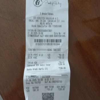 Paketli Üründe Saç Kılı Ve Mağaza Müdürünün Kaba Davranışı