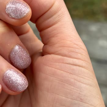 Kalıcı Oje Beklenenden Hızlı Soyuldu, Çözüm Sunulmadı