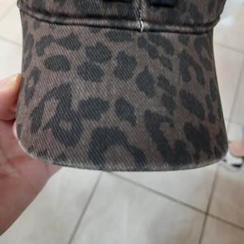 Mavi Mağazasında Şapka Değişiminde Yaşanan Çelişkili Tavırlar Mağdur Etti