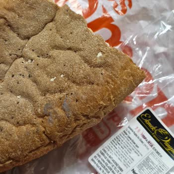 Ekmek Dünyası Küflü Ve Yanlış Ekmek Gönderimi Sonrası İletişimsizlik ve Mağduriyet