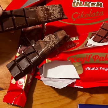 Hasarlı Çikolata Ve Yetersiz Müşteri Hizmeti Mağduriyeti