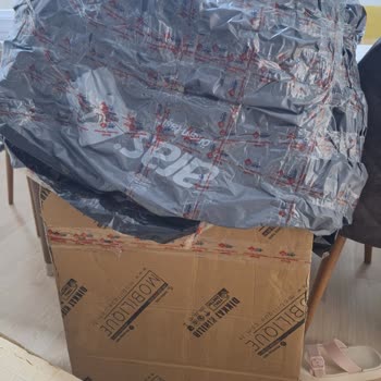 Kırık Dolap Ve Sorumsuz Kargo Hizmeti Şikayeti