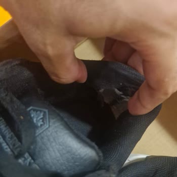 Kısa Sürede Yıpranan Ayakkabıya Olumsuz Garanti Değerlendirmesi Ve Müşteri Memnuniyetsizliği