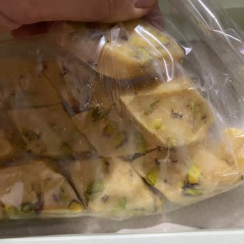 Bayat Ve Sert Saray Helvası İle Yaşanan Hayal Kırıklığı Ve İletişimsizlik