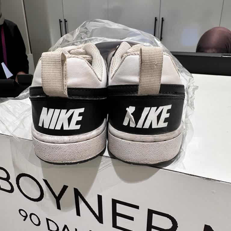 Satın Aldığım Nike Ayakkabının Logosunun Soyulması Ve Boyner'in Olumsuz Yaklaşımı