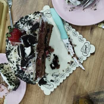 Simge Pastanesi | Özdere Pasta Ekşimiş Çıktı