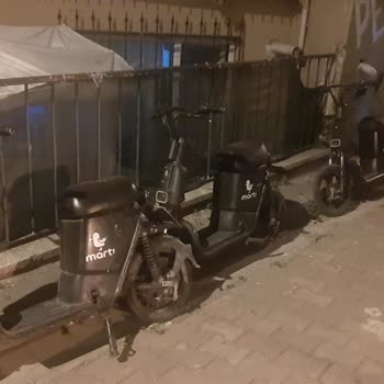 Sokakta Biriken Paylaşımlı Araçların Kaldırılmasını Talep Ediyorum