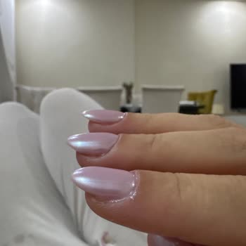 Beklentileri Karşılamayan Protez Tırnak Deneyimi Ve Hayal Kırıklığı