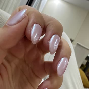 Beklentileri Karşılamayan Protez Tırnak Deneyimi Ve Hayal Kırıklığı