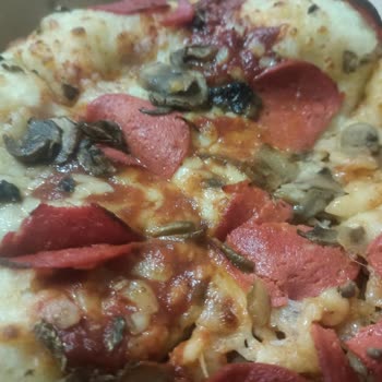Pizza Ve Sarımsaklı Ekmekte Malzeme Ve Lezzet Sorunları Yaşadım
