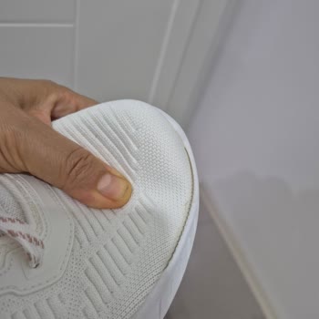 Yıkanabilir Ayakkabı İlk Yıkamada Açıldı, Değişim Talebim Reddedildi!