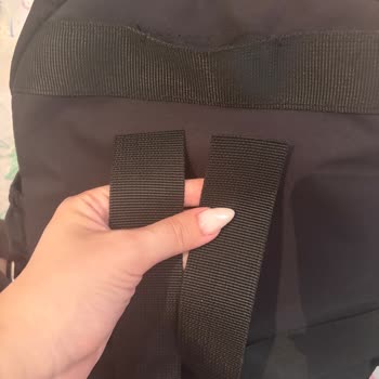 Lumberjack Sırt Çantasının Askıları Kısa Sürede Koptu