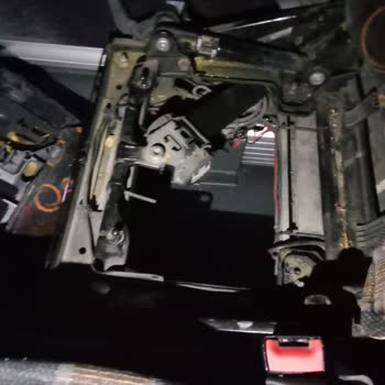 Van Kalesi Turizm Kirli Otobüs, Kırık Koltuklar Ve Saatlerce Bekletildik