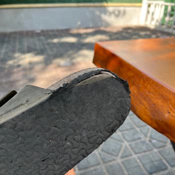 Kısa Sürede Deforme Olan Terlik Ve İletişim Sorunu