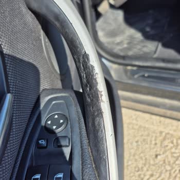 BMW 418i Gran Coupe'de Kapı İç Kolu Erimesi Ve Malzeme Kalitesi Sorunu