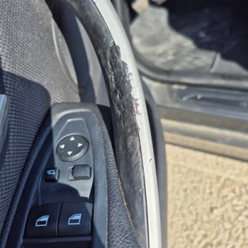 BMW 418i Gran Coupe'de Kapı İç Kolu Erimesi Ve Malzeme Kalitesi Sorunu