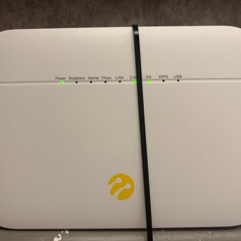 Sürekli İnternet Ve TV Kesintisi Nedeniyle Mağduriyet Yaşıyorum