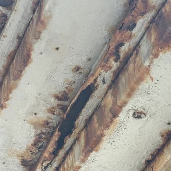 Beylikdüzü Metrobüs Üst Geçidi Çökme Tehlikesiyle Korkutuyor