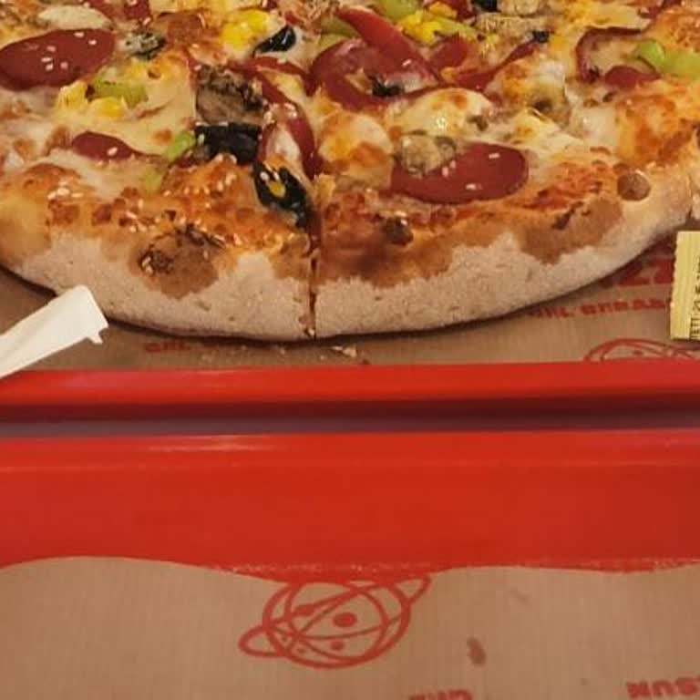 Terra Pizza'da Hijyen Ve Hizmet Sorunları Ailece Hayal Kırıklığı Yaşattı