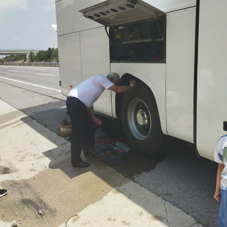 Otobüs Arızası Sonrası Bilgilendirme Ve Çözüm Eksikliği Mağduriyet Yarattı