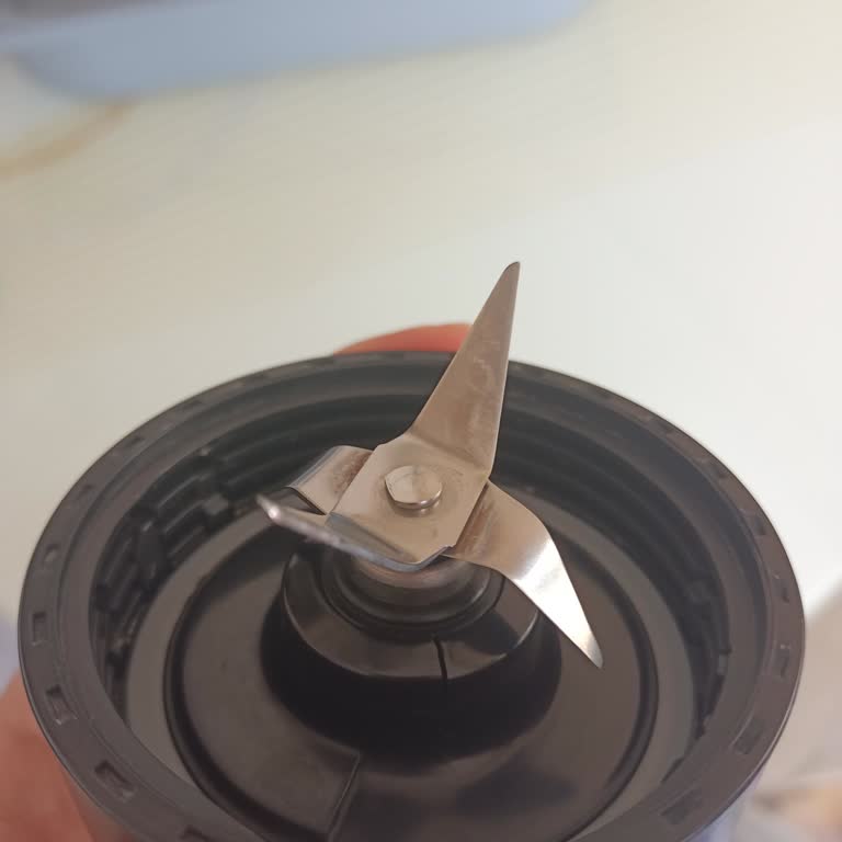 Vestel Mix GO'nun Bıçak Kapağı Sızdırıyor, Garanti Kapsamına Alınmadı