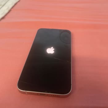 İos 18.5 Güncellemesi Sonrası Batarya Şişmesi Ve Ekran Hasarı Mağduriyeti