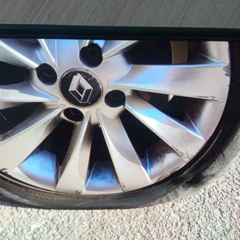 Yeni Alınan Lastiğin Kısa Sürede Patlaması Ve Garanti Sürecindeki İlgisizlik