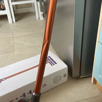 Aldığım Dyson Süpürgenin Borusu Ezik Çıktı Mağaza İlgisiz Kaldı