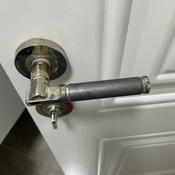 Adokapı'dan Aldığım Kapılarda Kısa Sürede Yaşanan Sorunlar Ve Yetersiz Servis Desteği