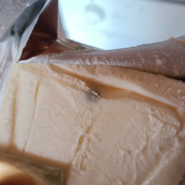 Aldığım Tereyağ Küflü Çıktı, Son Alışım Oldu